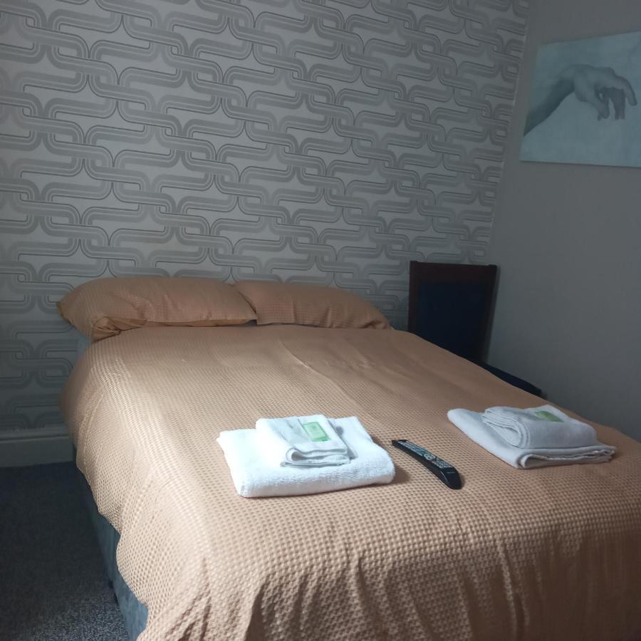 Bed & Breakfast White